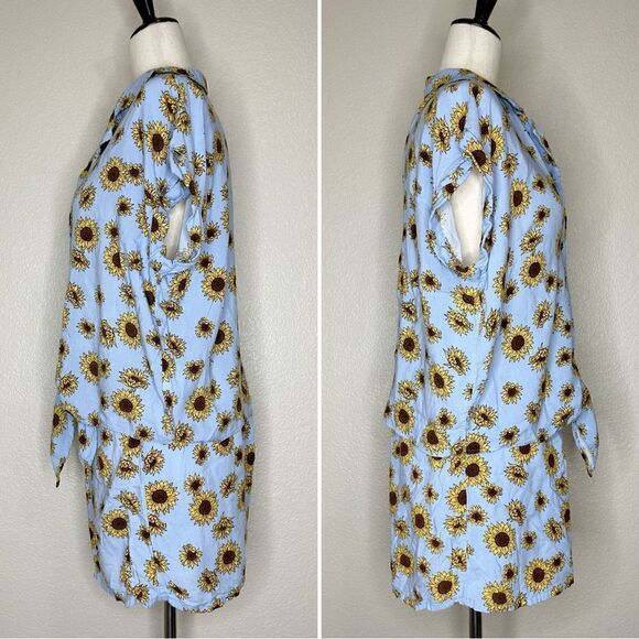 No Boundaries Blue Sunflower Tie Front Shirt & Short Set - Picture 6 of 13